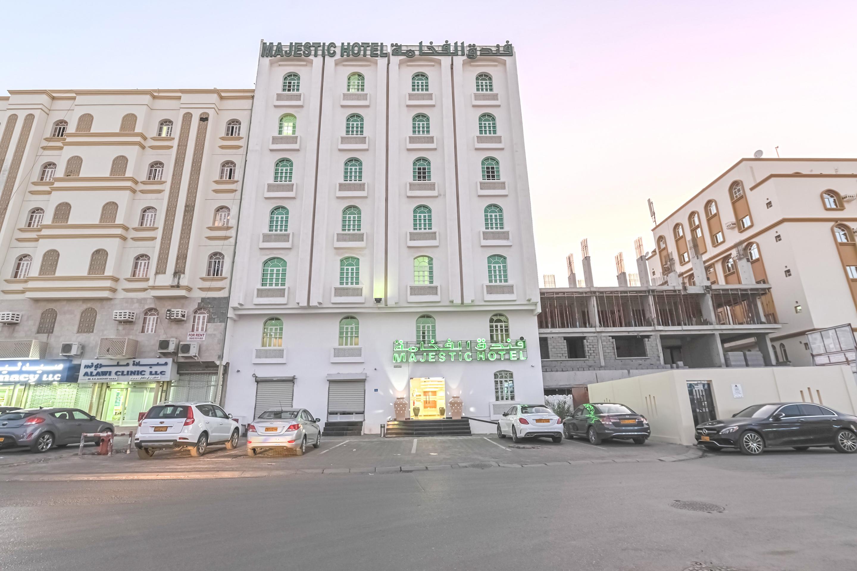 Majestic Hotel Wādī Kabīr Buitenkant foto