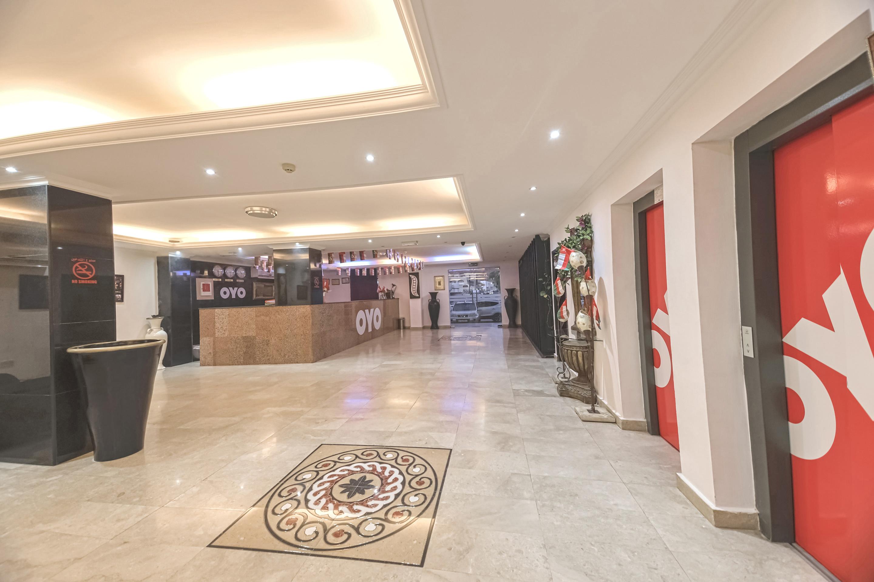 Majestic Hotel Wādī Kabīr Buitenkant foto